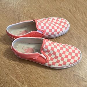 Pink and Crème checkboard vans.